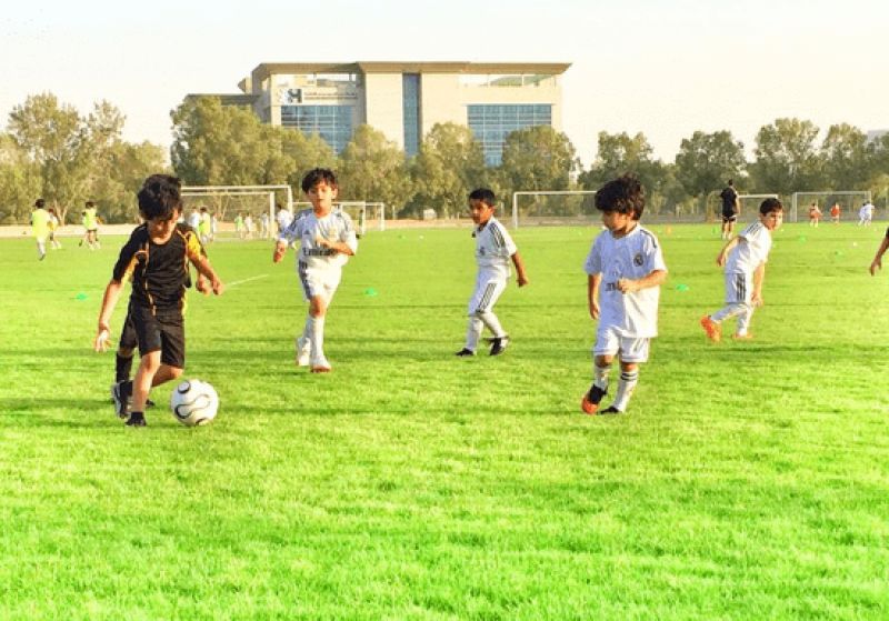 FOOTBALL CLASS FOR KIDS : AGED 4 to 10 (Umm Al Hurair)
